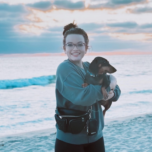 Meet your Posher, Hannah - Picture 7 of 9